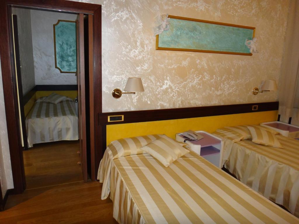Benny Hotel Catanzaro Oda fotoğraf